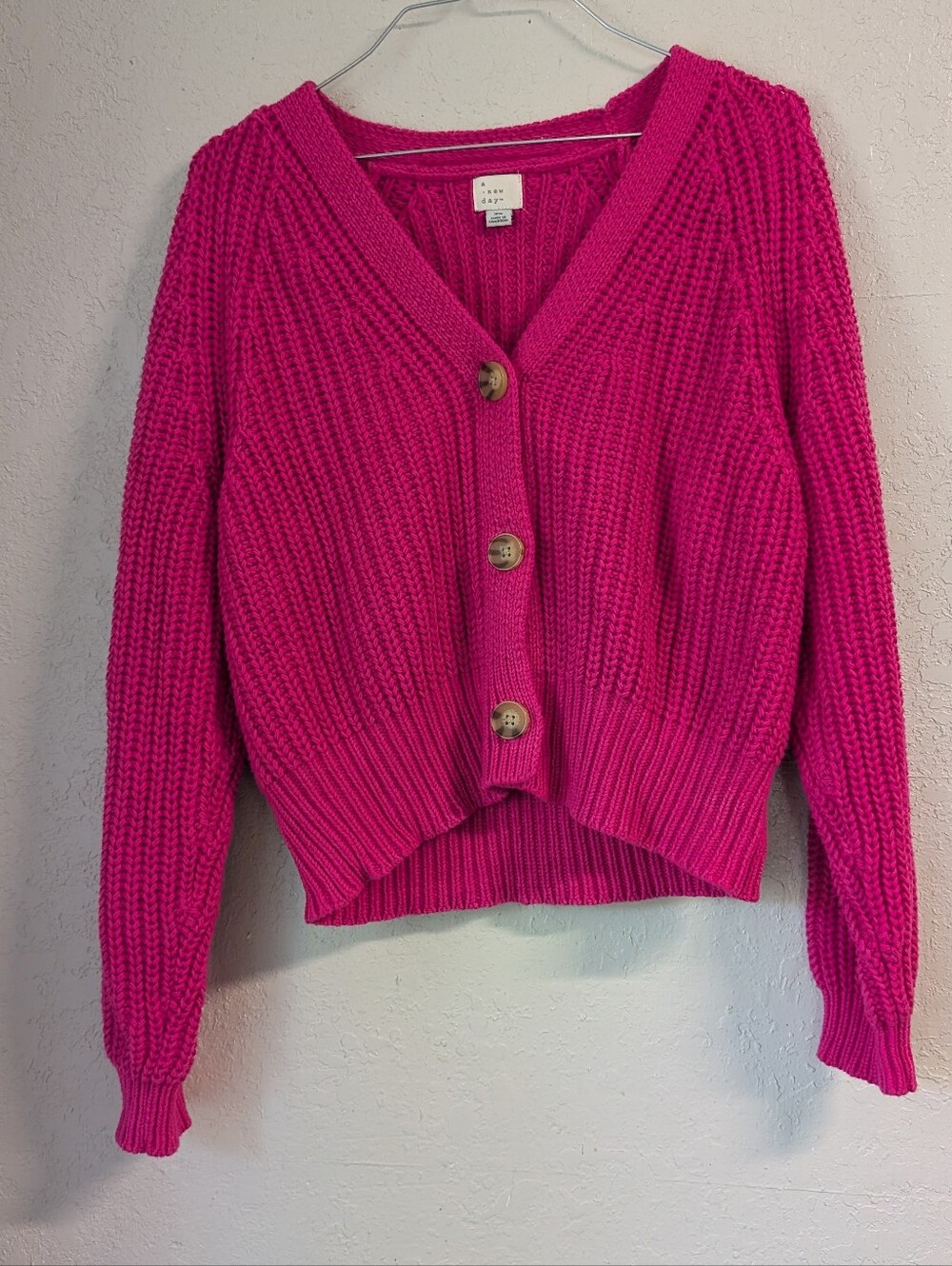 Chunky V-Neck Button Cardigan XS Pink Magenta Lagenlook Dainty Coquette Soft